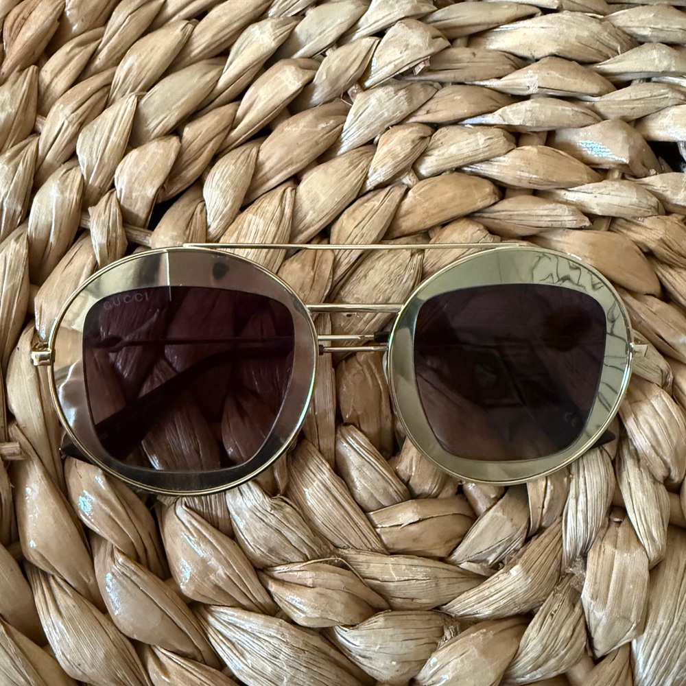 Gucci Round-Frame Metal Sunglasses